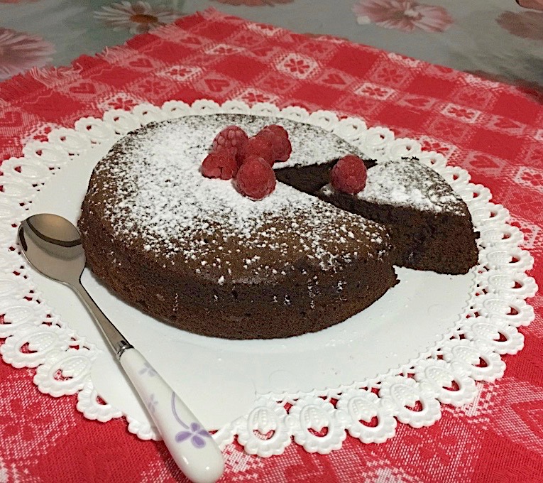 2 Ingredient Chocolate Cake