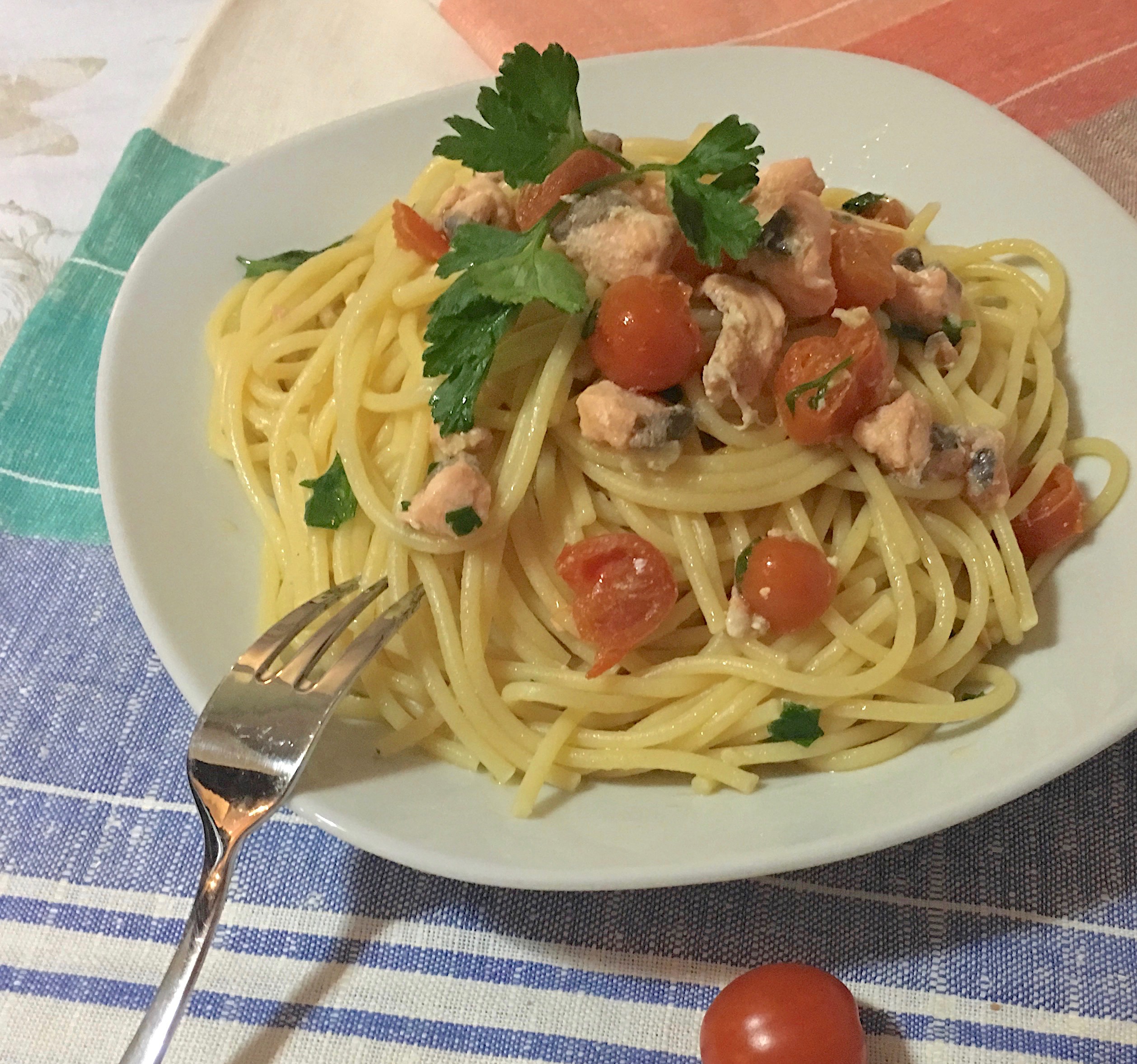 Pasta Con Cernia Salmone e Pomodorini (ricetta facilissima)